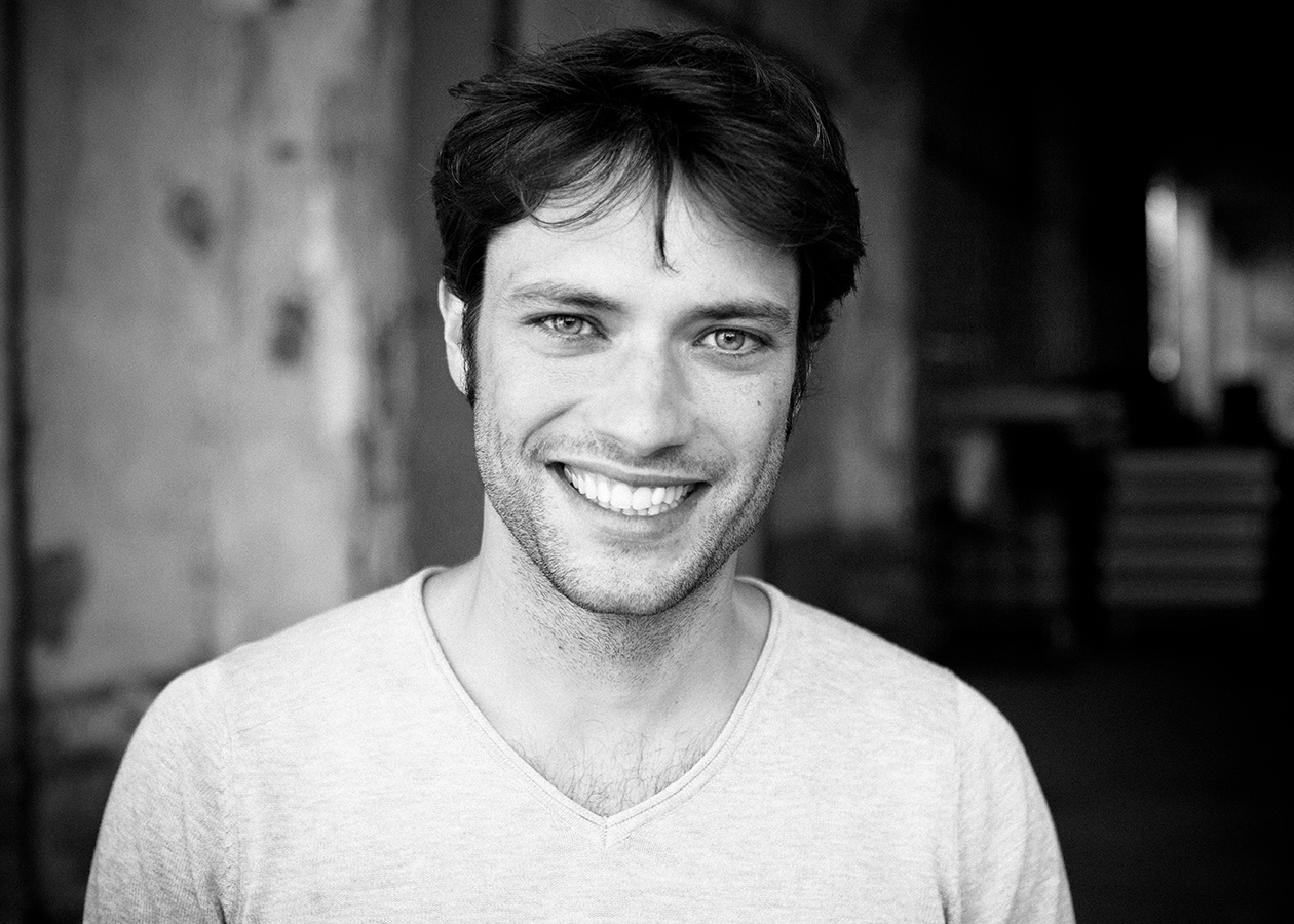 book comedien portraits artistiques marseille lumiere naturelle studio shooting acteur photographe seance photo homme femme